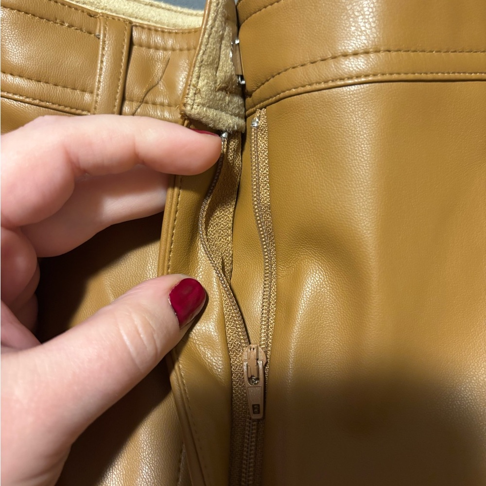 HALOGEN Tan Beige Faux Leather Trousers Womens Size 12 - Picture 2 of 9